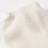 Pink pure cotton mid-calf socks are versatile and casual for women. They are comfortable, breathable and won't come off the heel Application Scenario